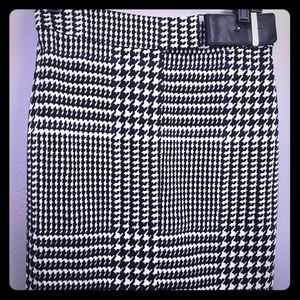 Michael Kors Womens Skirt Size 2.  Lightly worn.